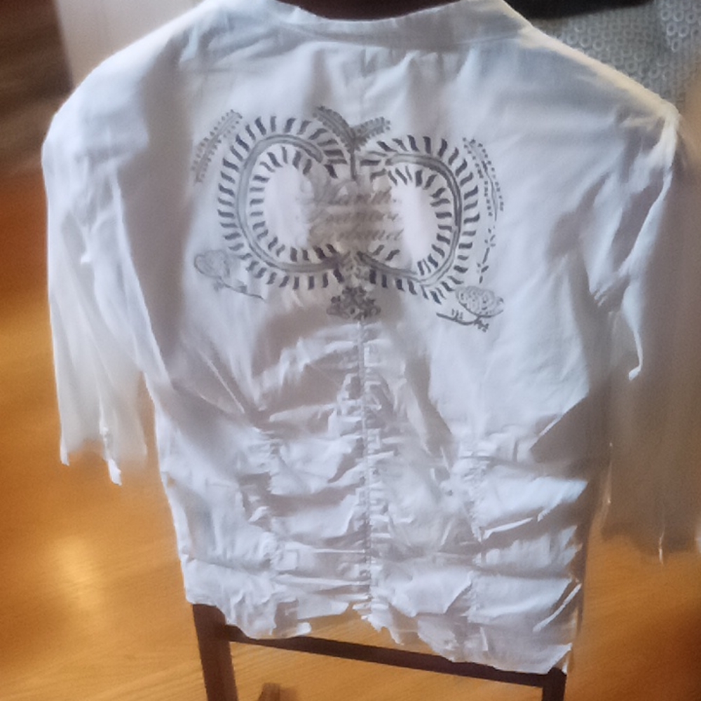 White blouse by marithe Francois girbaud